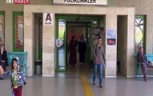 Görmeyen gözüne 35 yıl sonra kavuştu